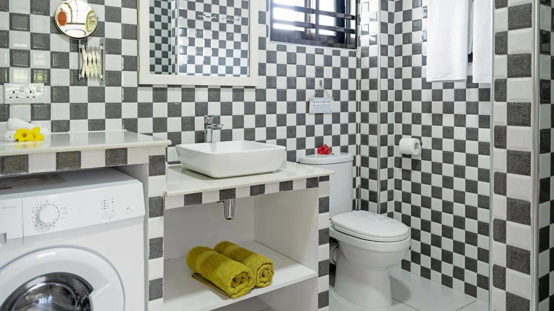 Creole Breeze Self Catering Apartments Anse Boileau