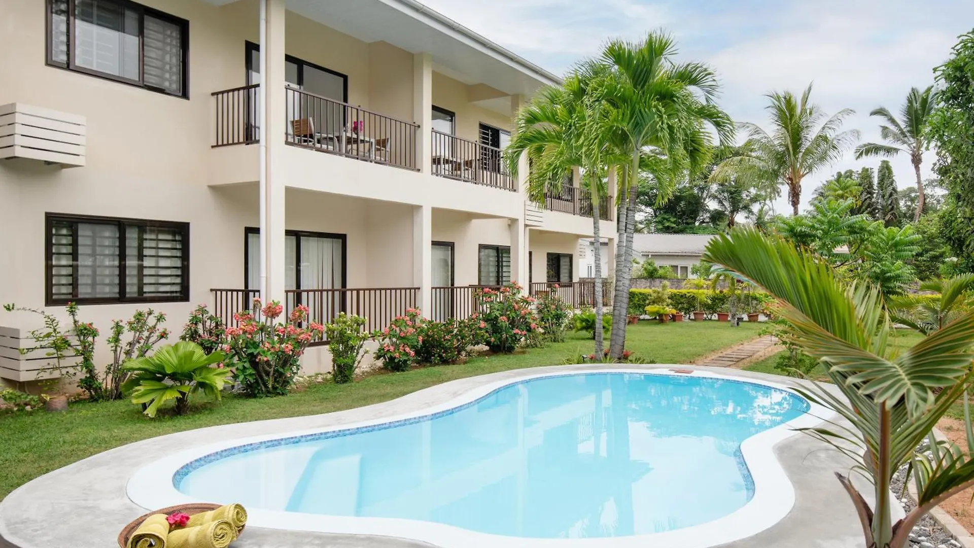 Creole Breeze Self Catering Apartments Anse Boileau Seychellen
