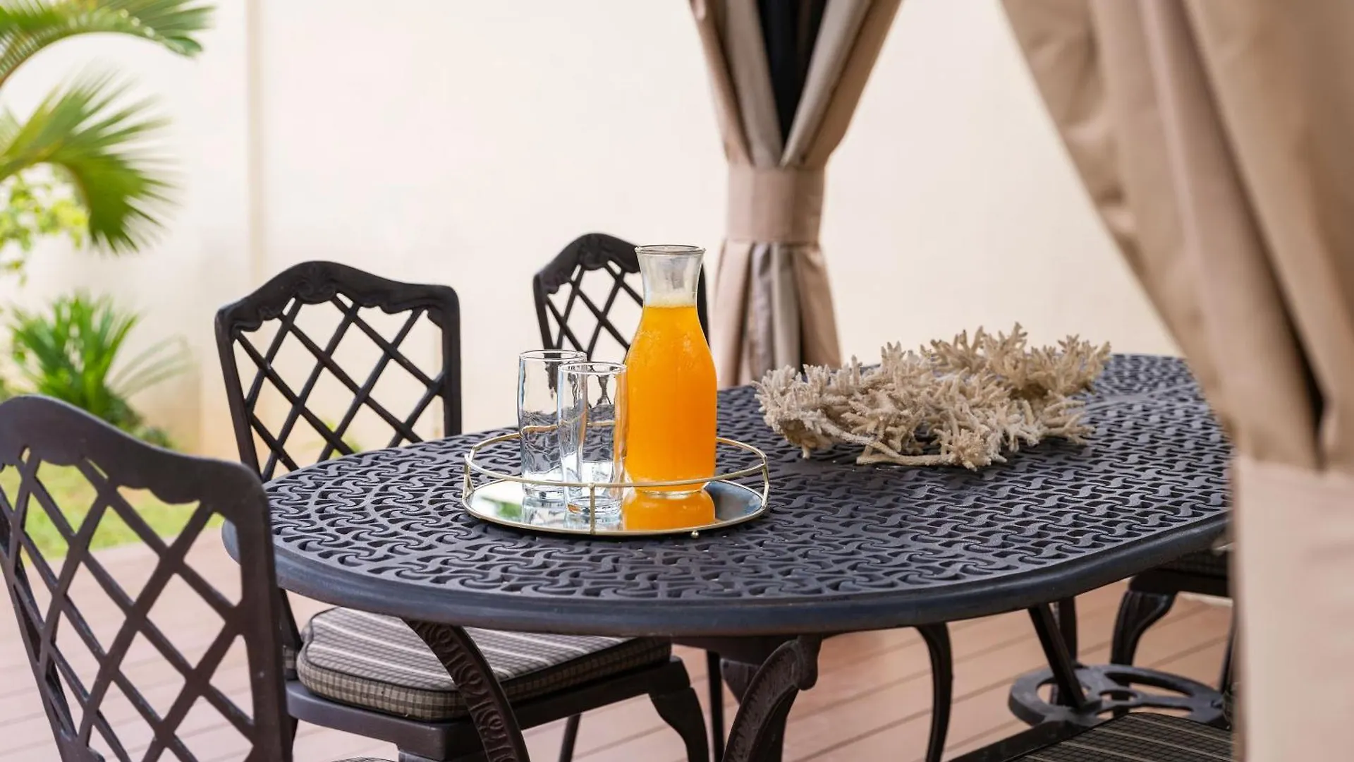 Creole Breeze Self Catering Apartments Anse Boileau
