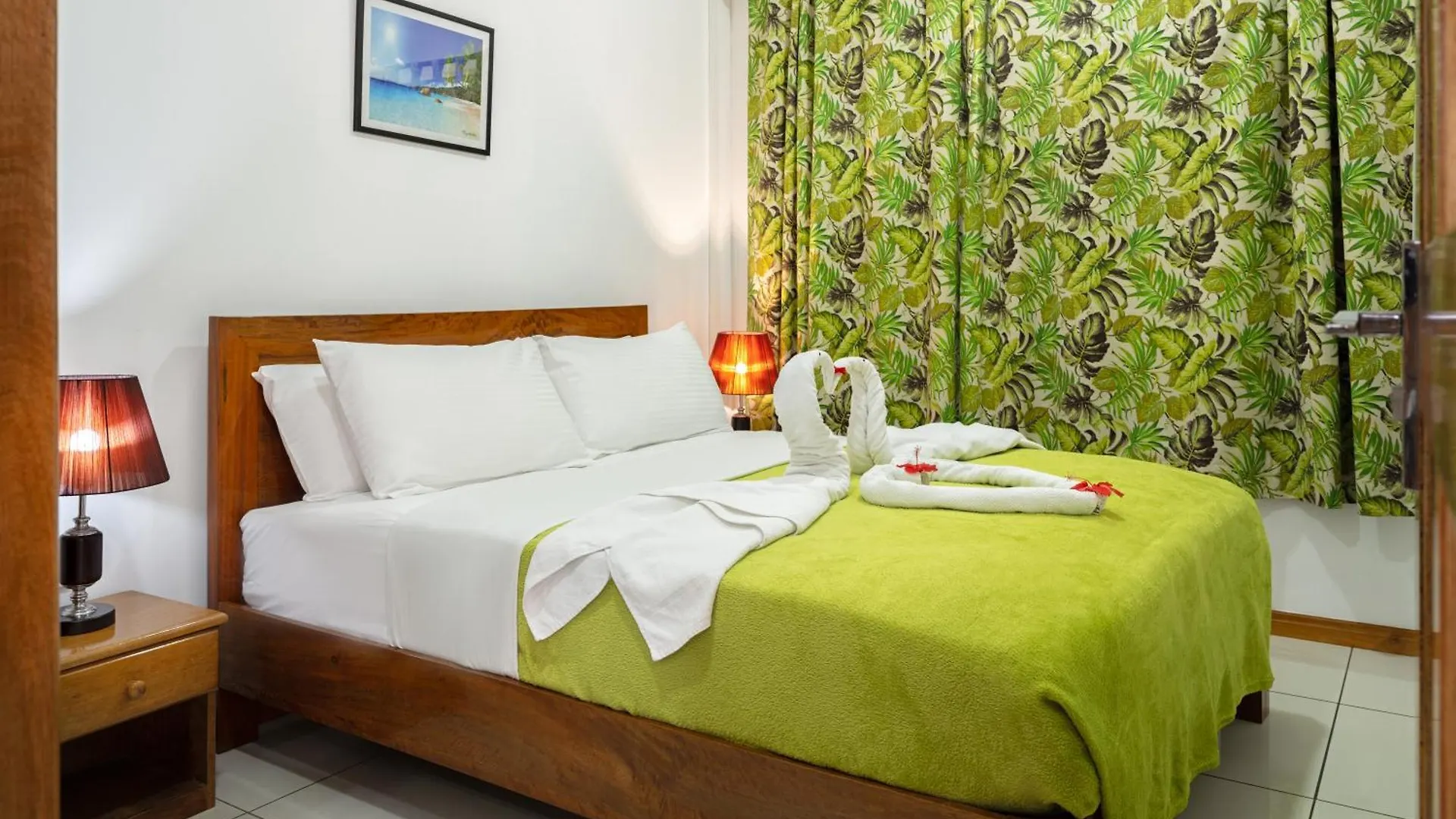 Creole Breeze Self Catering Apartments Anse Boileau